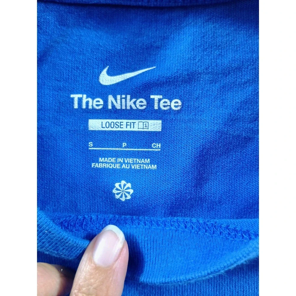 Nike Kids Basketball No Fly Zone Graphic‎ Tee Blue Small Loose Fit Short Sleeve